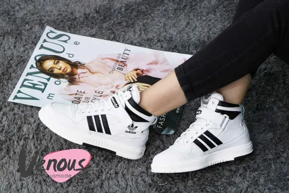 کتانی Adidas نیم ساق