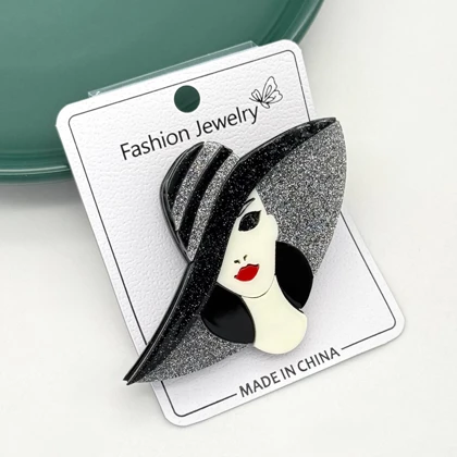 گل سینه زنانه مدل فشن کد G_Lnd_528