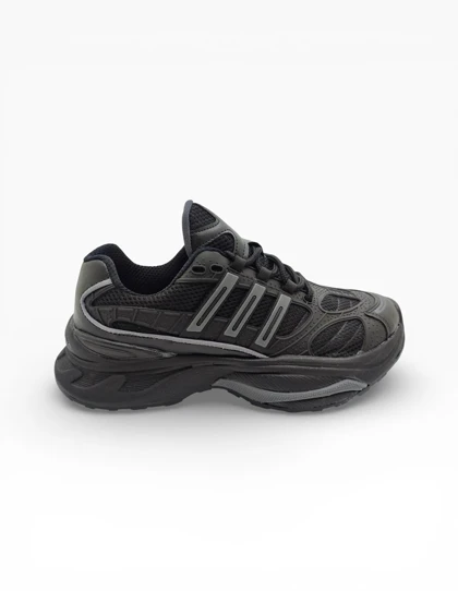 کفش روزانه مردانه آدیداس Adidas Ozweego M