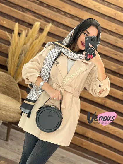 مانتو داکرون یقه پیرسینگ