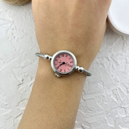 ساعت مچی زنانه با طرح خاص و شیک اسپریت