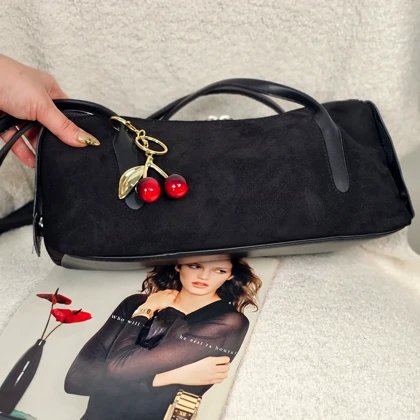 چارم بگ و جاسویئچی چری CHERRY