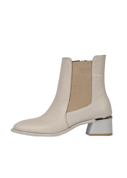 نیم بوت چرم زنانه مدل ملودی سیگنچر