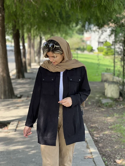 مانتو کبریتی میلان دارای ایراد جزیی