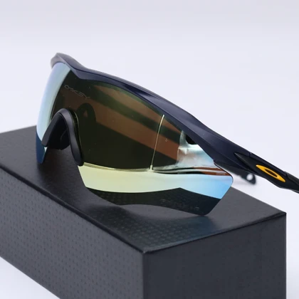 عینک از برند OAKLEY کد 181453