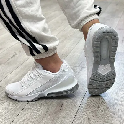 کتانی مردانه مدل نایک ایرمکس پلاس nike air max رنگ مشکی کپسول دار