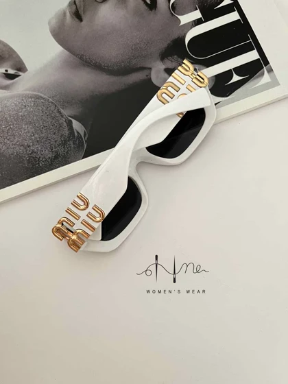 عینک MIU MIU