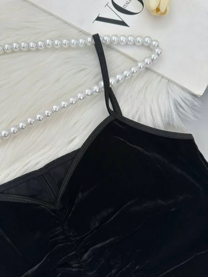 تاپ مخمل مشکی کد 4259