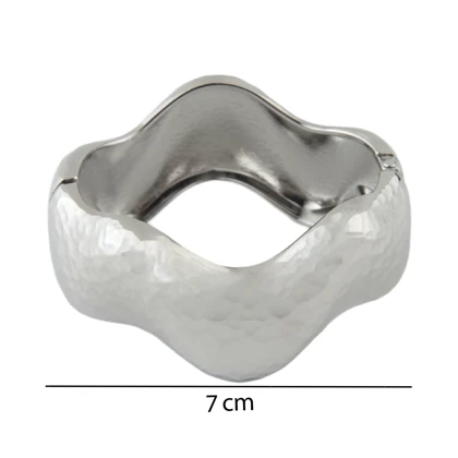 دستبند زنانه مدل موج