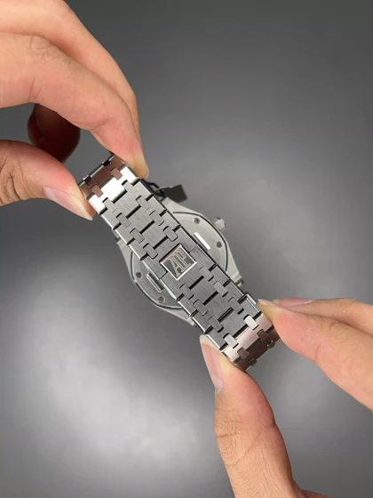 ساعت مچی اودمار پیگه بند سیلور صفحه سفید Audemars Piguet