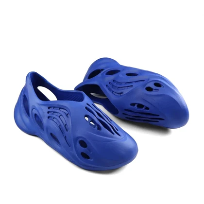 کفش ساحلی پسرانه و دخترانه مدل فضایی