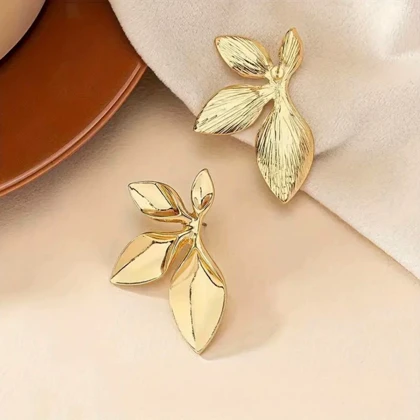 گوشواره طرح برگ