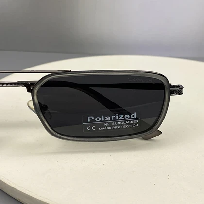 عینک آفتابی کررا با فریم کائوچو و فلز و لنز پلی‌کربنات پلاریزه UV400 Carrera Polarized Hybrid