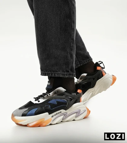 کفش کتانی مردانه مشکی آبی Adidas A700