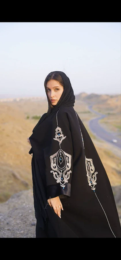 عبا جواهردوزی روشنا