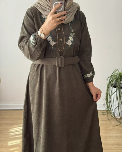 پیراهن مخمل کبریتی بابونه