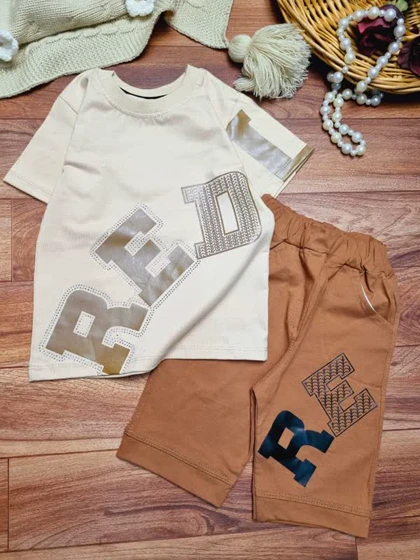 تیشرت شلوارک پسرانه نگین‌دار طرح Red