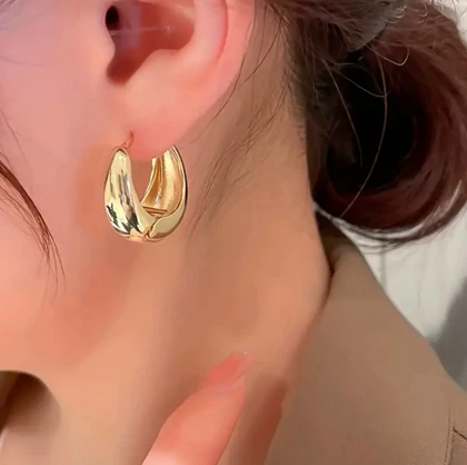 گوشواره حلقه درشت طلایی