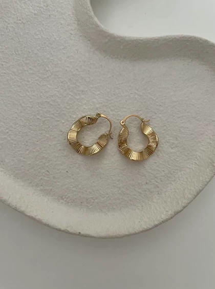 گوشواره حلقه‌ای موجی
