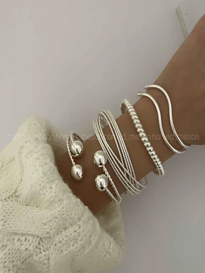 دستبند ردیفی نگین‌دار