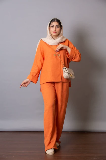 مانتو شلوار راه راه دو دکمه بغل چاک