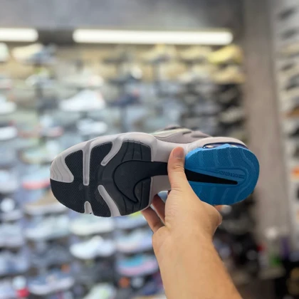 کفش راحتی مردانه نایکی مدل آلفا ساواچ Alpha savage طوسی