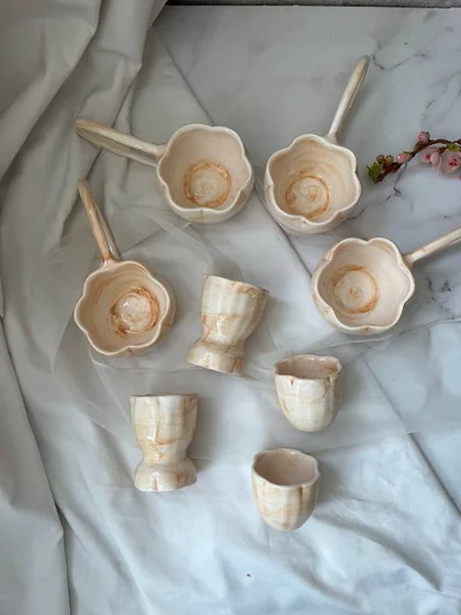 فنجون و شات گلبرگ گلبهی