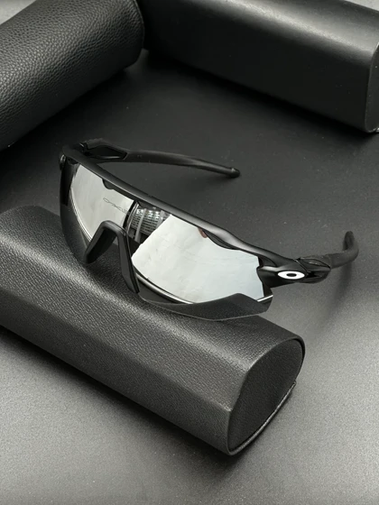 عینک ورزشی اوکلی Oakley 009208