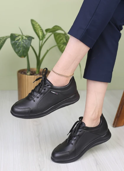 کفش اسپرت زنانه تامی