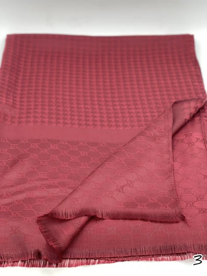 شال زرشکی چهارفصل