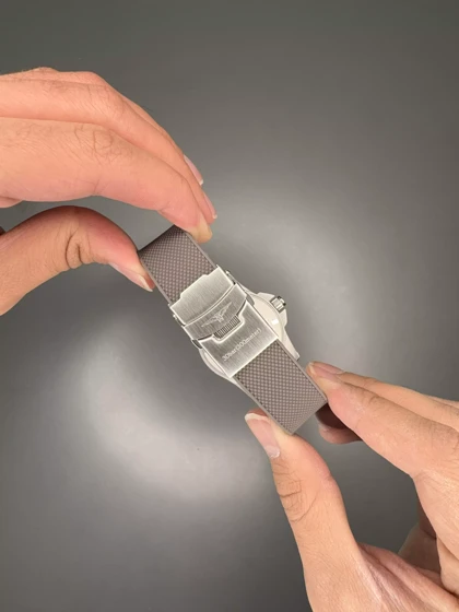 ساعت مچی لونژین اتوماتیک بند رابر شکلاتی Longines