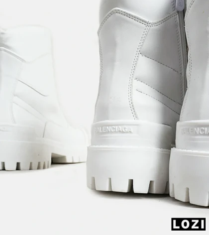 بوت مردانه سفید بالنسیاگا مدل 6230