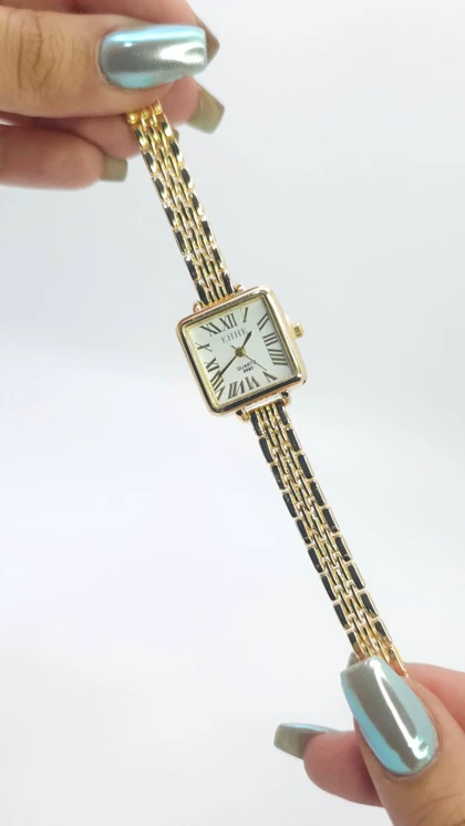 ساعت مچی زنانه مجلسی EHHE نگین‌دار با موتور کوارتز