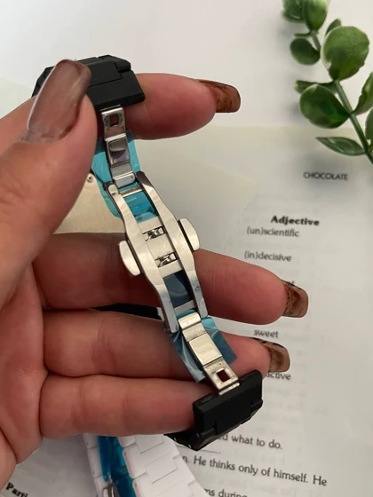 ساعت فول بلک ترندترین ساعت بازار