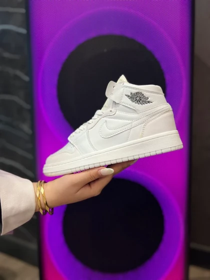 نایک ساق‌دار جردن