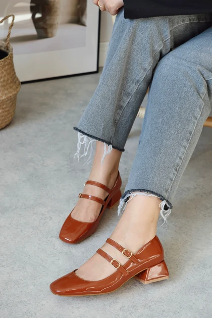 کفش پاشنه‌بلند کلاسیک زنانه polka-store polka-store