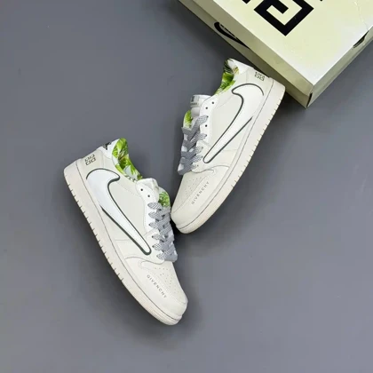 کفش نایک ایر جردن وان لو تراویس اسکات ژیوانشی Nike Air Jordan 1 Low Travis Scott Givenchy