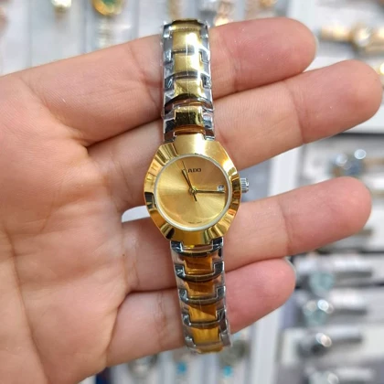 ساعت مچی زنانه رادو Rado موتور کوارتز باکیفیت و طراحی زیبا