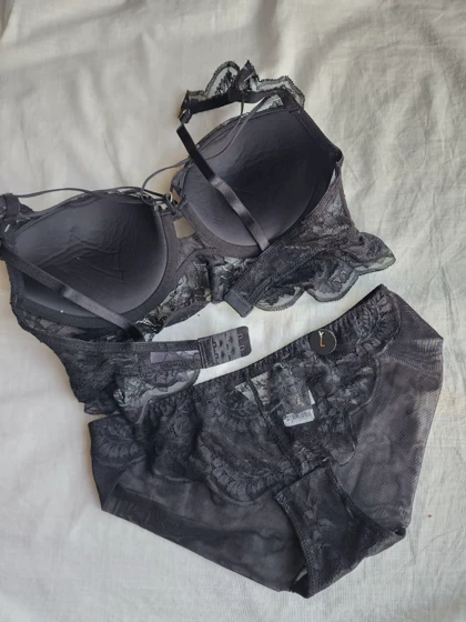 ست شورت و سوتین اروپایی هارنس دار کد: 9003