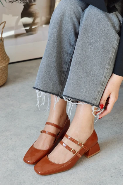 کفش پاشنه‌بلند کلاسیک زنانه polka-store polka-store