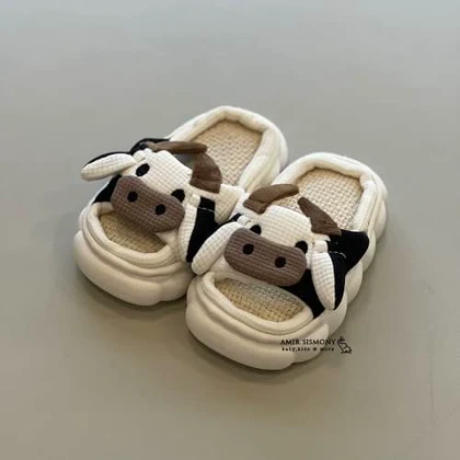 پاپوش دخترانه جلو باز طرح گاو