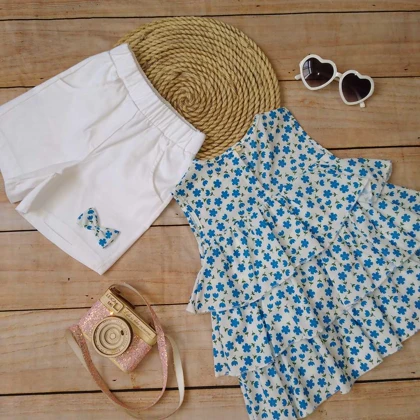 تاپ پله ای با شلوارک کتان