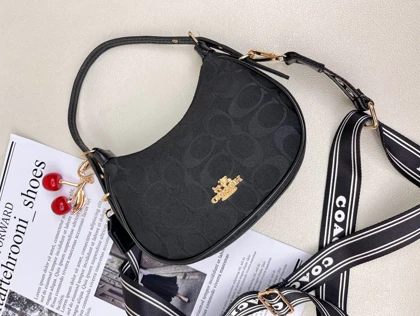 کیف زنانه همایلی چری کواچ COACH کد 1648