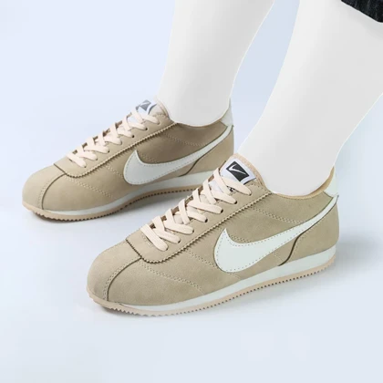 کفش و کتانی زنانه و دخترانه مدل نایک NIKE رنگ کرم کد 42171