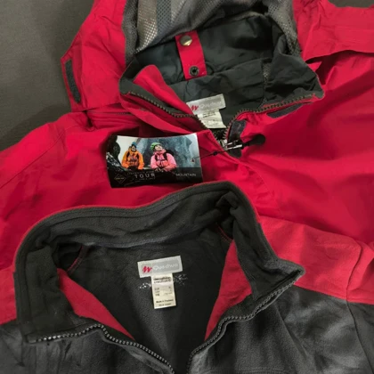 SIZE M-L کاپشن دوپوش گورتکس حرفه ای استوک اورجینال از برند معتبر کچوا فرانسه