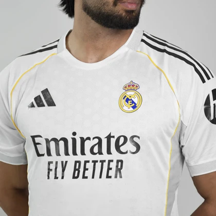 تیشرت فوتبالی پلیری رئال مادرید مدل Adidas-2025-26 سفید