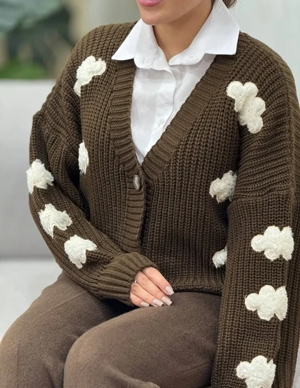 بافت جلو دکمه ابر