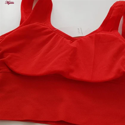 نیم‌تنه پددار ورزشی زنانه قرمز کد 4617