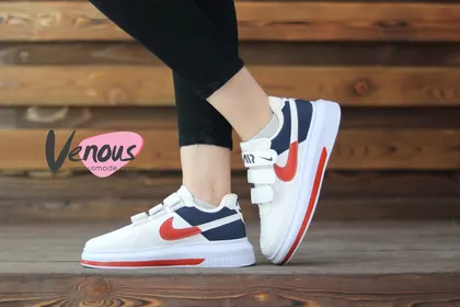 کتانی NIKE چسبی