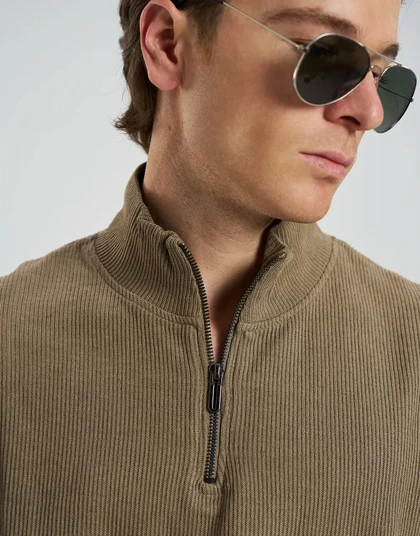 کبریتی نیم زیپ